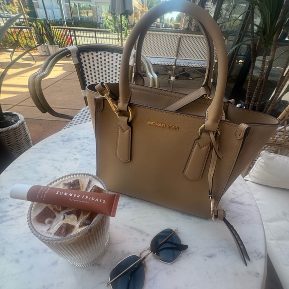 Michael Kors Tan Leather Handbag - Picture 1 of 3